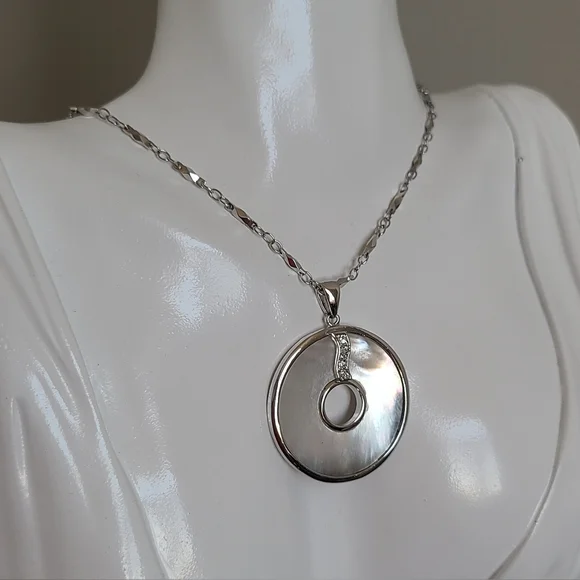 Vintage Long Chain Silver White Mother Pearl Shell Circle Boho Pendant Necklace - Picture 5 of 16